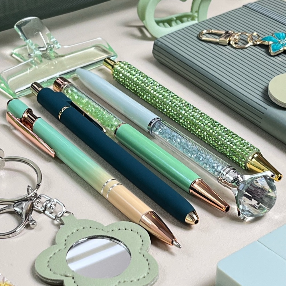 Green Floral Notebook with Keychain Set